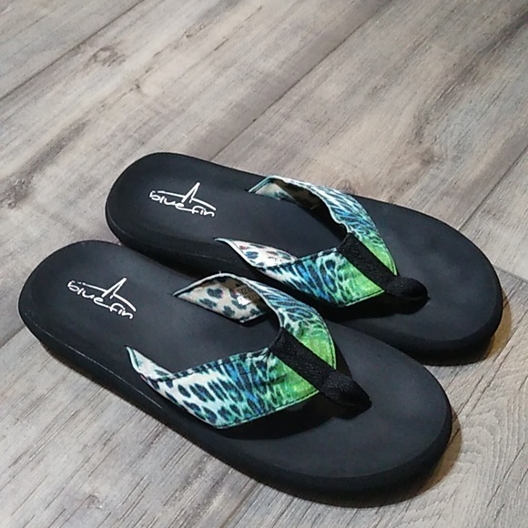 BLUE FIN FLIP FLOPS - Picture 7 of 7